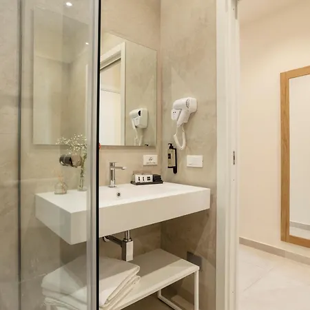 Julia's Boutique Guest house