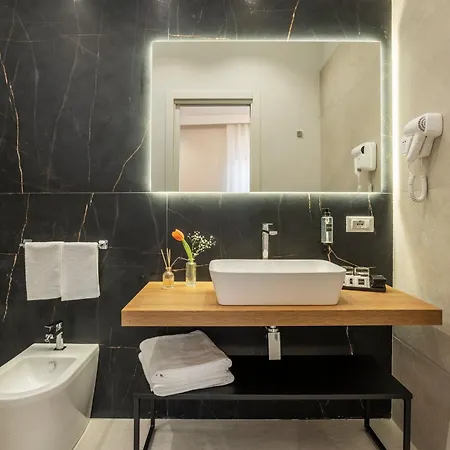 게스트하우스 Julia's Boutique 3*